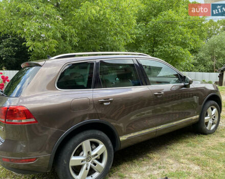 Коричневий Фольксваген Туарег, об'ємом двигуна 2.97 л та пробігом 348 тис. км за 20500 $, фото 2 на Automoto.ua