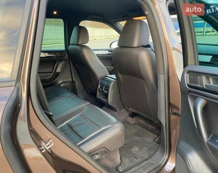 Коричневый Фольксваген Туарег, объемом двигателя 3 л и пробегом 241 тыс. км за 17100 $, фото 4 на Automoto.ua