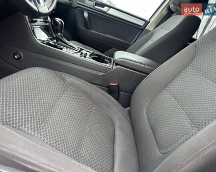 Коричневий Фольксваген Туарег, об'ємом двигуна 0 л та пробігом 199 тис. км за 15999 $, фото 26 на Automoto.ua