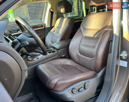 Коричневий Фольксваген Туарег, об'ємом двигуна 3 л та пробігом 245 тис. км за 17999 $, фото 38 на Automoto.ua