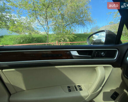 Коричневий Фольксваген Туарег, об'ємом двигуна 2.97 л та пробігом 348 тис. км за 20500 $, фото 9 на Automoto.ua