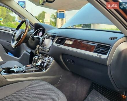 Коричневий Фольксваген Туарег, об'ємом двигуна 2.97 л та пробігом 130 тис. км за 22300 $, фото 46 на Automoto.ua