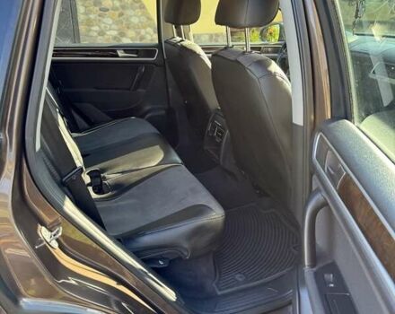 Коричневый Фольксваген Туарег, объемом двигателя 2.97 л и пробегом 237 тыс. км за 17499 $, фото 7 на Automoto.ua