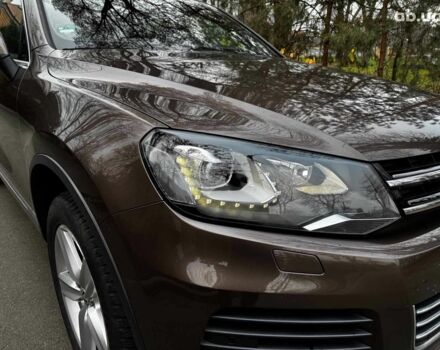 Коричневий Фольксваген Туарег, об'ємом двигуна 3 л та пробігом 296 тис. км за 19390 $, фото 3 на Automoto.ua