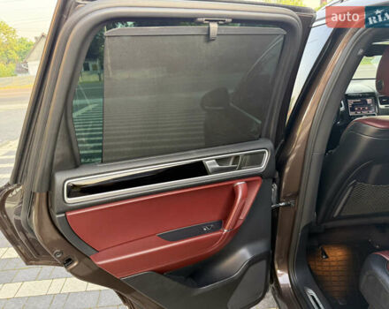 Коричневый Фольксваген Туарег, объемом двигателя 2.97 л и пробегом 228 тыс. км за 18200 $, фото 14 на Automoto.ua