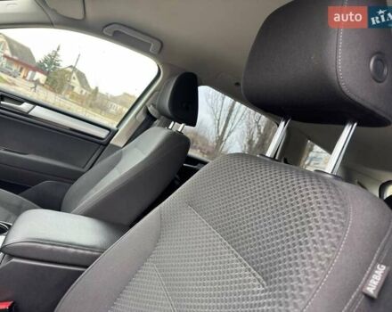 Коричневий Фольксваген Туарег, об'ємом двигуна 0 л та пробігом 199 тис. км за 15999 $, фото 23 на Automoto.ua