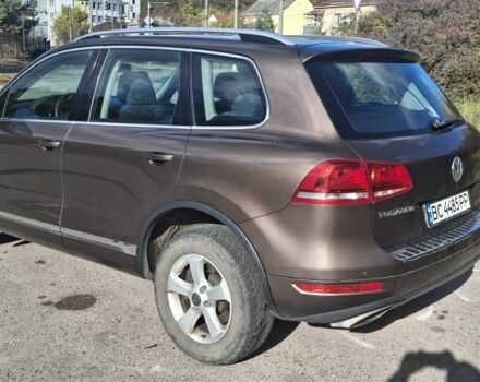 Коричневый Фольксваген Туарег, объемом двигателя 3 л и пробегом 321 тыс. км за 13000 $, фото 1 на Automoto.ua