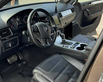 Коричневый Фольксваген Туарег, объемом двигателя 3 л и пробегом 230 тыс. км за 19200 $, фото 18 на Automoto.ua