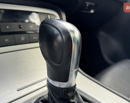 Коричневый Фольксваген Туарег, объемом двигателя 3 л и пробегом 230 тыс. км за 19200 $, фото 24 на Automoto.ua