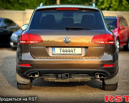 Коричневый Фольксваген Туарег, объемом двигателя 3 л и пробегом 236 тыс. км за 18000 $, фото 2 на Automoto.ua