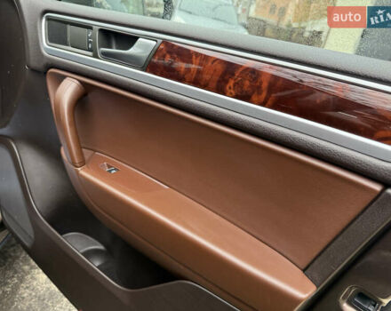 Коричневый Фольксваген Туарег, объемом двигателя 3 л и пробегом 225 тыс. км за 17999 $, фото 40 на Automoto.ua