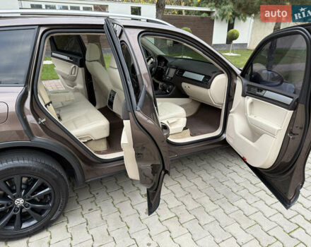 Коричневый Фольксваген Туарег, объемом двигателя 2.97 л и пробегом 239 тыс. км за 17500 $, фото 62 на Automoto.ua