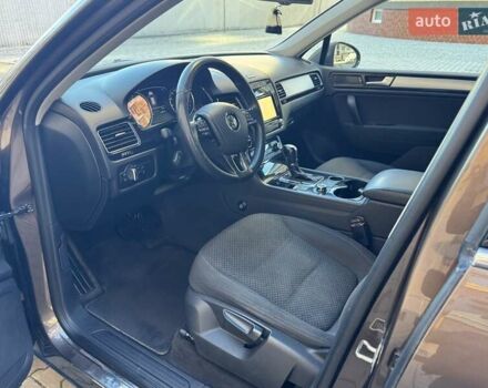Коричневый Фольксваген Туарег, объемом двигателя 2.97 л и пробегом 208 тыс. км за 19800 $, фото 15 на Automoto.ua