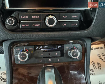 Коричневый Фольксваген Туарег, объемом двигателя 2.97 л и пробегом 300 тыс. км за 21300 $, фото 19 на Automoto.ua