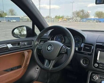 Коричневый Фольксваген Туарег, объемом двигателя 3 л и пробегом 80 тыс. км за 17500 $, фото 10 на Automoto.ua