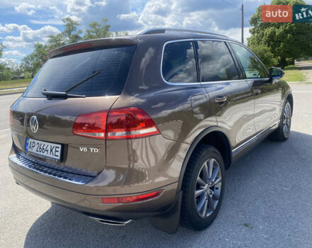 Коричневый Фольксваген Туарег, объемом двигателя 2.97 л и пробегом 265 тыс. км за 13500 $, фото 2 на Automoto.ua