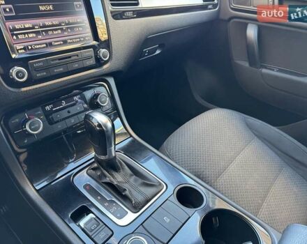 Коричневый Фольксваген Туарег, объемом двигателя 2.97 л и пробегом 208 тыс. км за 19800 $, фото 21 на Automoto.ua