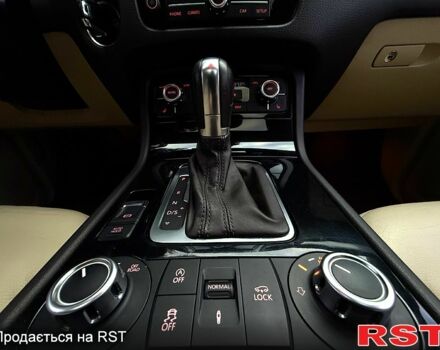 Коричневый Фольксваген Туарег, объемом двигателя 3 л и пробегом 200 тыс. км за 17500 $, фото 7 на Automoto.ua