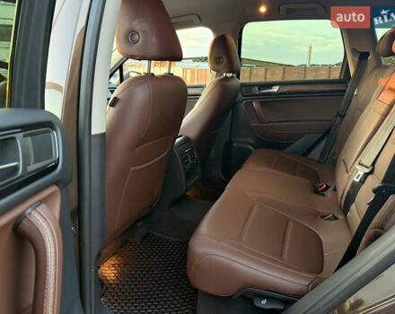 Коричневий Фольксваген Туарег, об'ємом двигуна 2.97 л та пробігом 198 тис. км за 18500 $, фото 7 на Automoto.ua