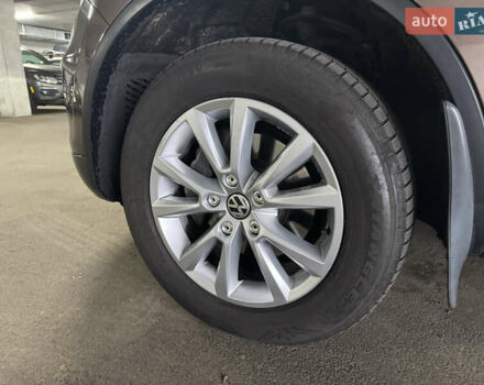 Коричневый Фольксваген Туарег, объемом двигателя 2.97 л и пробегом 273 тыс. км за 20000 $, фото 50 на Automoto.ua