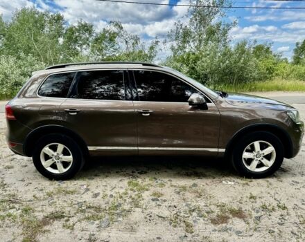 Коричневый Фольксваген Туарег, объемом двигателя 3 л и пробегом 330 тыс. км за 17500 $, фото 6 на Automoto.ua