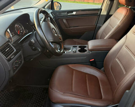 Коричневий Фольксваген Туарег, об'ємом двигуна 2.97 л та пробігом 198 тис. км за 18500 $, фото 4 на Automoto.ua