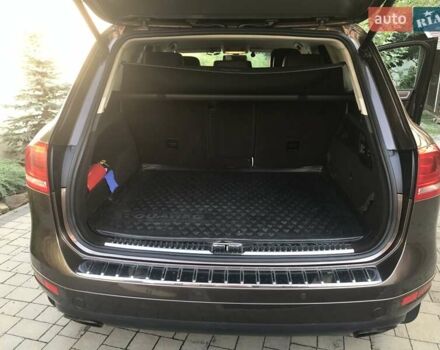 Коричневий Фольксваген Туарег, об'ємом двигуна 2.97 л та пробігом 417 тис. км за 21500 $, фото 9 на Automoto.ua