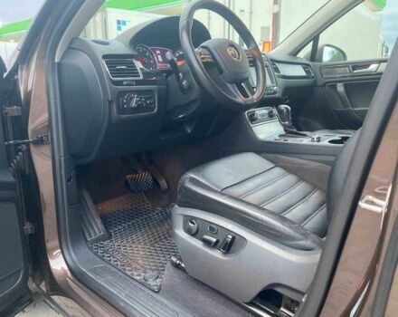 Коричневый Фольксваген Туарег, объемом двигателя 3 л и пробегом 150 тыс. км за 24950 $, фото 6 на Automoto.ua