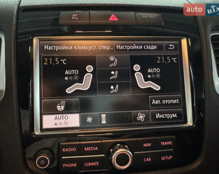 Коричневый Фольксваген Туарег, объемом двигателя 2.97 л и пробегом 300 тыс. км за 21300 $, фото 70 на Automoto.ua