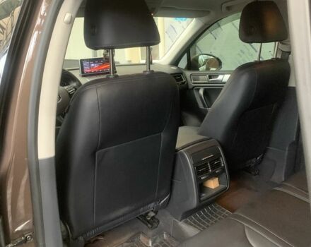 Коричневый Фольксваген Туарег, объемом двигателя 3 л и пробегом 106 тыс. км за 23000 $, фото 13 на Automoto.ua