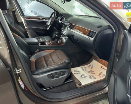 Коричневый Фольксваген Туарег, объемом двигателя 2.97 л и пробегом 300 тыс. км за 21300 $, фото 34 на Automoto.ua