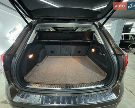 Коричневый Фольксваген Туарег, объемом двигателя 2.97 л и пробегом 300 тыс. км за 21300 $, фото 28 на Automoto.ua