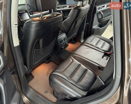 Коричневый Фольксваген Туарег, объемом двигателя 2.97 л и пробегом 300 тыс. км за 21300 $, фото 36 на Automoto.ua