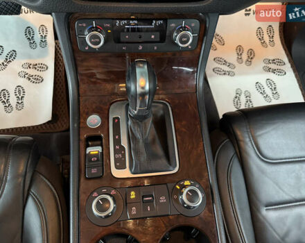 Коричневый Фольксваген Туарег, объемом двигателя 2.97 л и пробегом 300 тыс. км за 21300 $, фото 20 на Automoto.ua