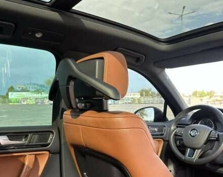 Коричневый Фольксваген Туарег, объемом двигателя 3 л и пробегом 80 тыс. км за 17500 $, фото 6 на Automoto.ua