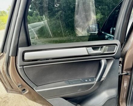 Коричневый Фольксваген Туарег, объемом двигателя 3 л и пробегом 330 тыс. км за 17500 $, фото 14 на Automoto.ua