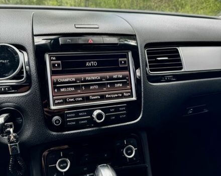 Коричневый Фольксваген Туарег, объемом двигателя 3 л и пробегом 330 тыс. км за 17500 $, фото 1 на Automoto.ua