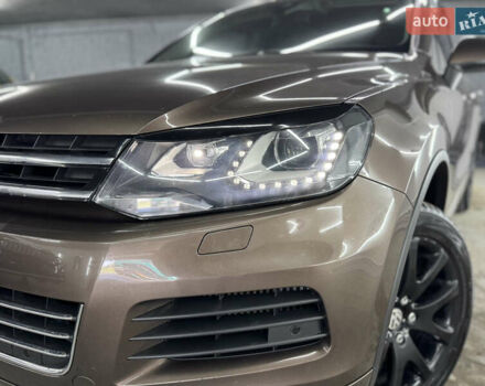 Коричневый Фольксваген Туарег, объемом двигателя 2.97 л и пробегом 300 тыс. км за 21300 $, фото 12 на Automoto.ua
