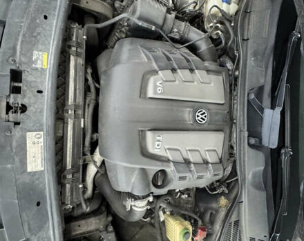 Коричневый Фольксваген Туарег, объемом двигателя 2.97 л и пробегом 300 тыс. км за 21300 $, фото 61 на Automoto.ua