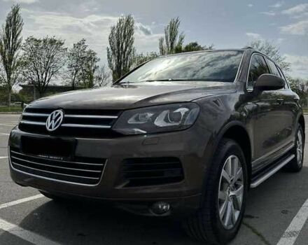 Коричневый Фольксваген Туарег, объемом двигателя 3 л и пробегом 80 тыс. км за 17500 $, фото 2 на Automoto.ua