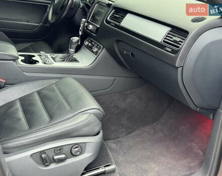 Коричневый Фольксваген Туарег, объемом двигателя 2.97 л и пробегом 280 тыс. км за 19900 $, фото 11 на Automoto.ua