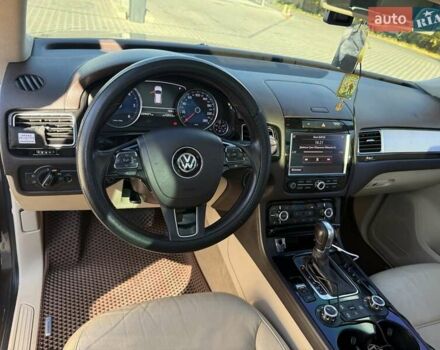 Коричневый Фольксваген Туарег, объемом двигателя 2.97 л и пробегом 240 тыс. км за 18000 $, фото 8 на Automoto.ua