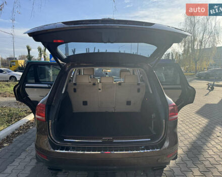 Коричневый Фольксваген Туарег, объемом двигателя 2.97 л и пробегом 273 тыс. км за 20000 $, фото 15 на Automoto.ua