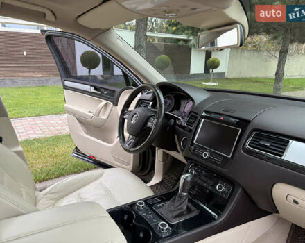 Коричневый Фольксваген Туарег, объемом двигателя 2.97 л и пробегом 239 тыс. км за 17500 $, фото 53 на Automoto.ua