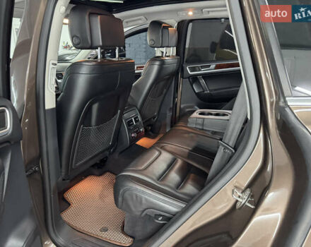 Коричневый Фольксваген Туарег, объемом двигателя 2.97 л и пробегом 300 тыс. км за 21300 $, фото 42 на Automoto.ua