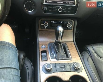 Коричневий Фольксваген Туарег, об'ємом двигуна 2.97 л та пробігом 417 тис. км за 21500 $, фото 4 на Automoto.ua