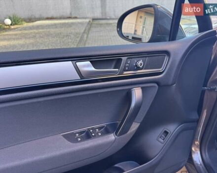 Коричневый Фольксваген Туарег, объемом двигателя 2.97 л и пробегом 208 тыс. км за 19800 $, фото 22 на Automoto.ua