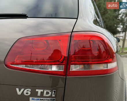 Коричневый Фольксваген Туарег, объемом двигателя 2.97 л и пробегом 239 тыс. км за 17500 $, фото 26 на Automoto.ua