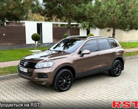 Коричневый Фольксваген Туарег, объемом двигателя 3 л и пробегом 200 тыс. км за 17500 $, фото 2 на Automoto.ua