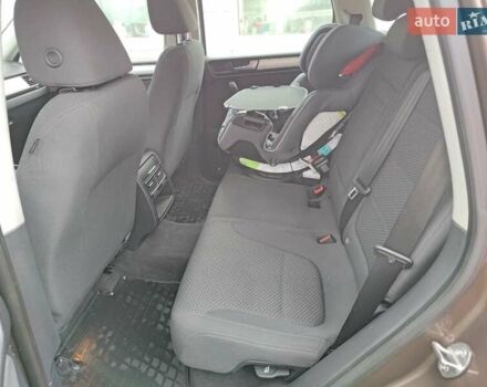 Коричневый Фольксваген Туарег, объемом двигателя 2.97 л и пробегом 225 тыс. км за 20000 $, фото 10 на Automoto.ua